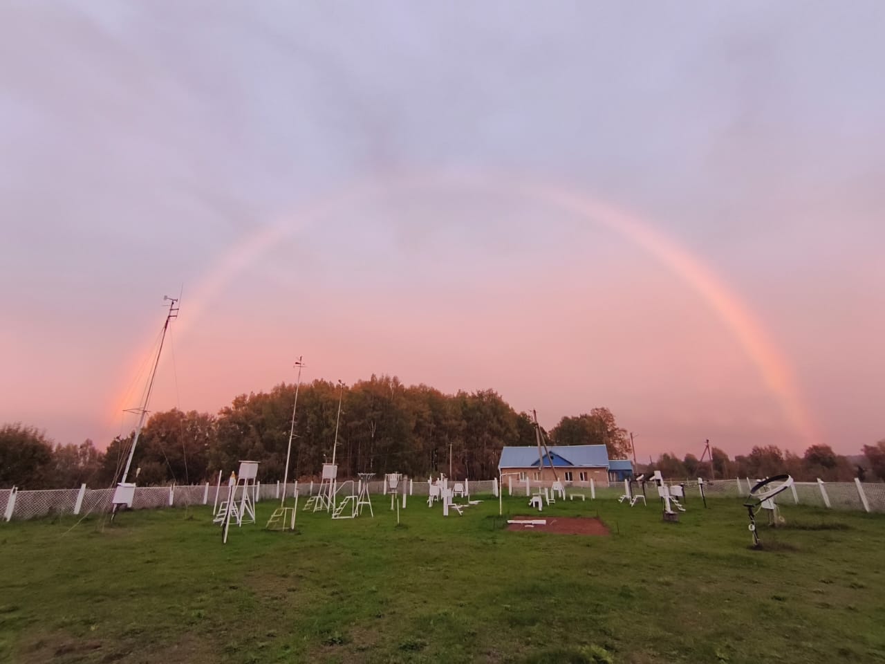 МС Кострома. Радуга на закате